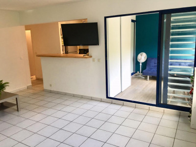 Appartement T4 meublé 75m² – Terrasse + Parking – Résidence calme – Dampierre /  – 2 min plage Anse Vinaigri (Le Gosier)